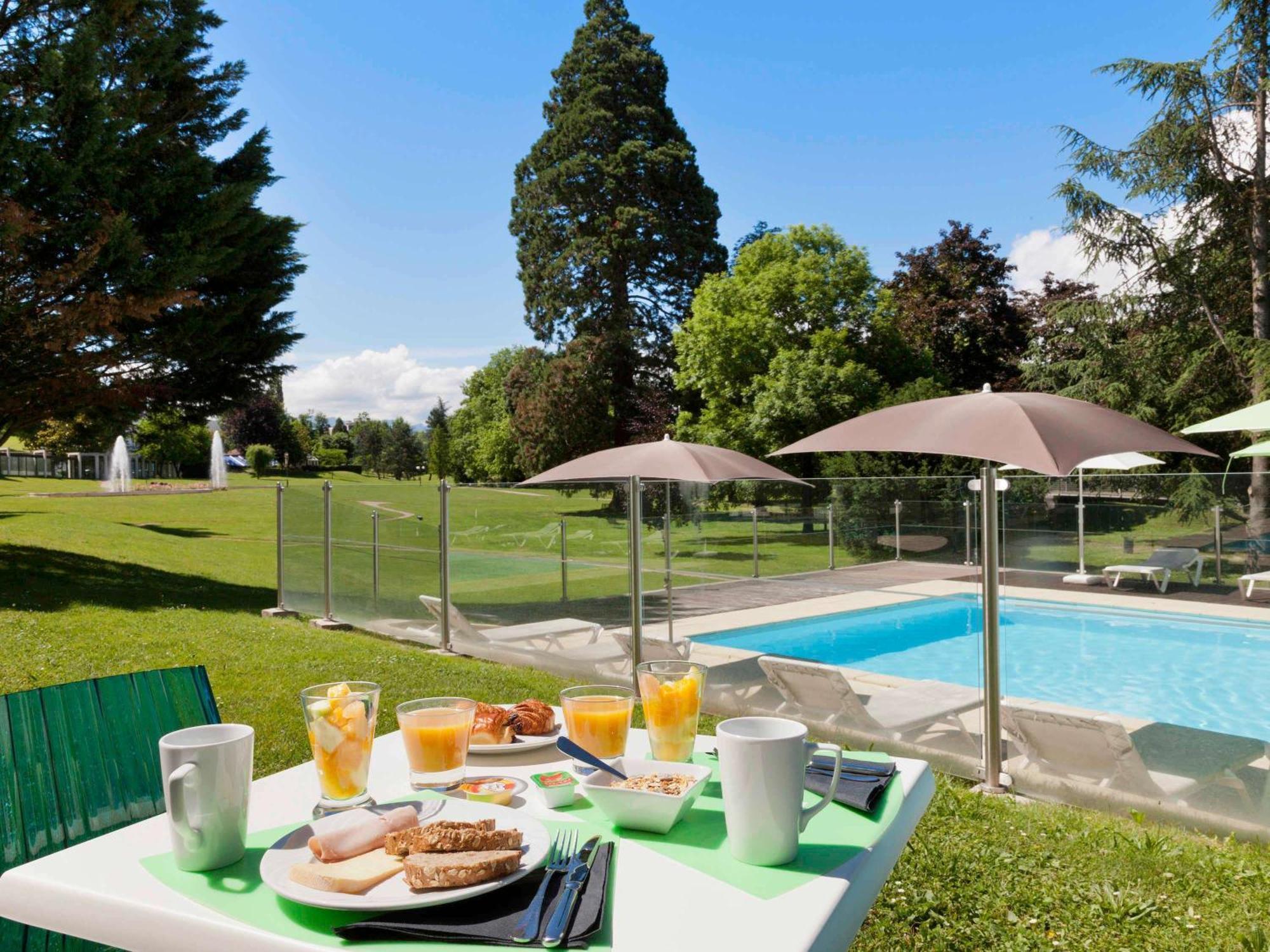 Ibis Styles Aix Les Bains Domaine De Marlioz Hotel Aix-les-Bains Exterior foto